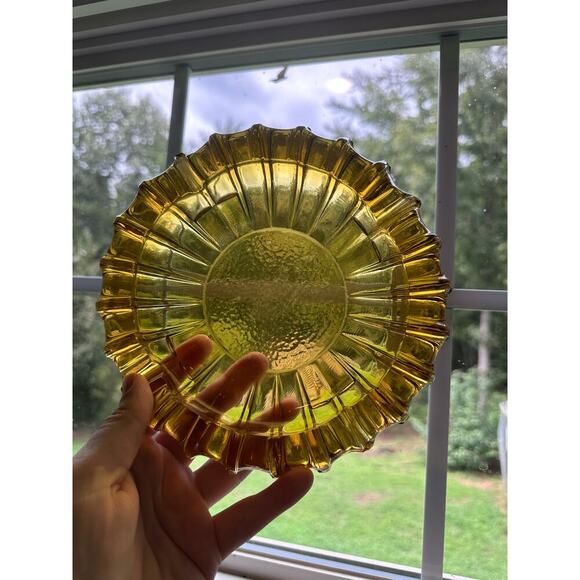 Vintage MCM Amber Tiara Glass Ashtray 1960s 1970s BOHO Plant Tray Trinket Dish - Picture 4 of 5